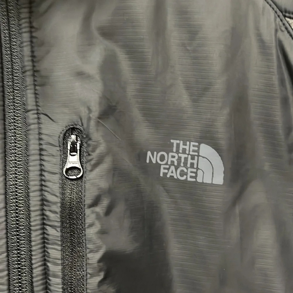 THE NORTH FACE Men’s Gray and Black Fleece Jacket Size XL